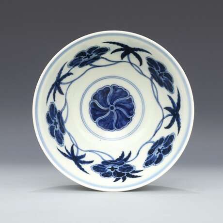Ming Dynasty Blue and white Sunflower pattern tea bowl - фото 6