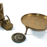 Islamische Bronzegegenstände. - photo 1
