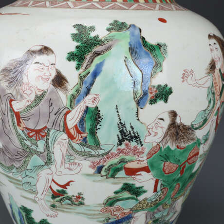 Qing Dynasty Multicolored mythology figure Jar - photo 3