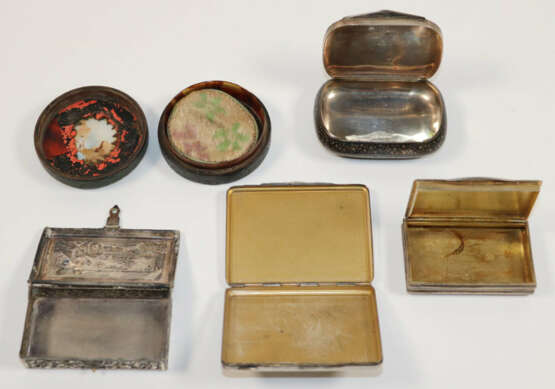 Pillendöschen u. Döschen. - Foto 4 Pillendöschen u. Döschen. - Foto 4