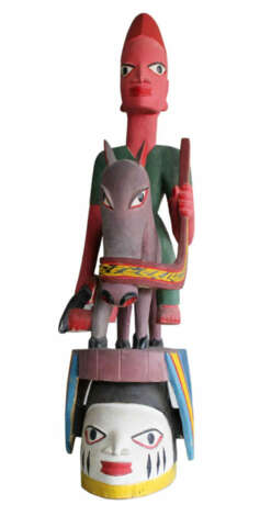 Große Maske. - Foto 1 Große Maske. - Foto 1