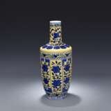 Qing Dynasty Hand Painted Blue and white vase - Foto 1