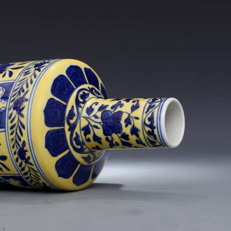 Qing Dynasty Hand Painted Blue and white vase - Foto 5