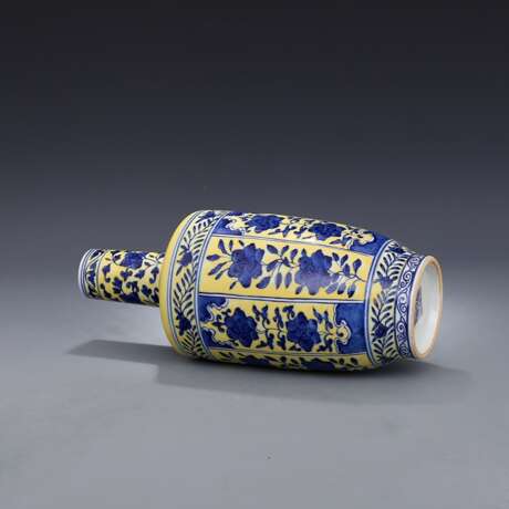 Qing Dynasty Hand Painted Blue and white vase - Foto 7