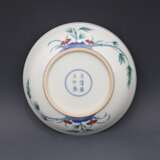 Qing Dynasty Blue and white Magpie plate - фото 5