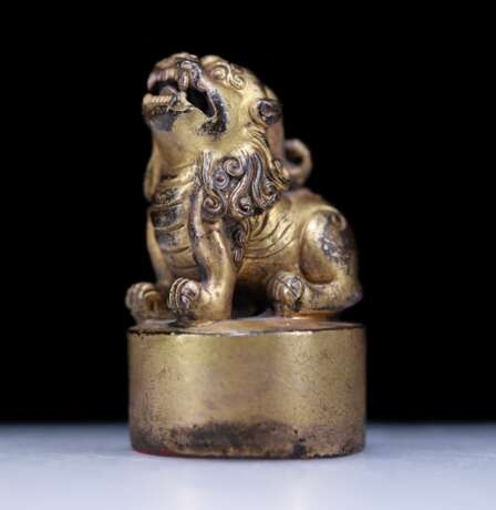 Tibetan Buddhist copper gilt lion seal - Foto 2