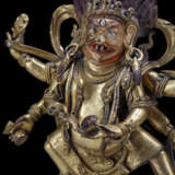 17th century Tibetan Tantric copper gilt Buddha statue - фото 3