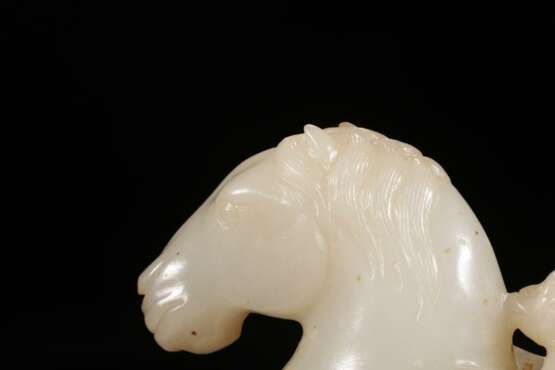 Qing Dynasty Hetian white jade carving monkey riding horse - photo 7