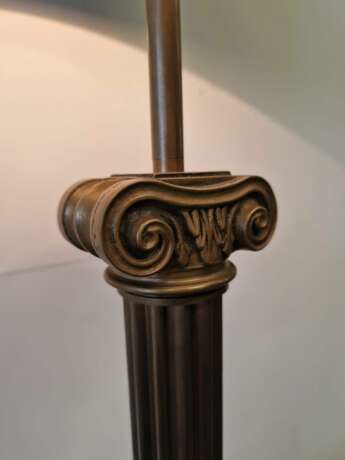 Grande lampe de table Laiton Mid-20th century - photo 3 Grande lampe de table Laiton Mid-20th century - photo 3