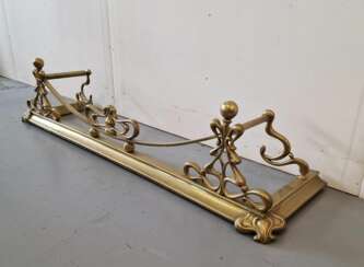 Элемент камина в стиле модерн 