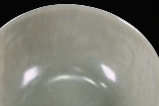 In the Qing Dynasty Hetian jade carved the "good luck" bowl - фото 9