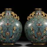 Qing Dynasty Cloisonne Copper gilt Ssangyong ear hold month bottle a pair - photo 1
