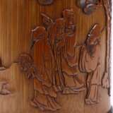 The "Baiyun Mountain People" bamboo carving pen container in the Qing Dynasty - Foto 6
