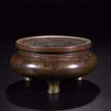 Three-legged copper incense burner in the Qing Dynasty - Foto 2