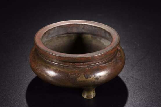 Three-legged copper incense burner in the Qing Dynasty - Foto 5