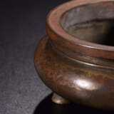 Three-legged copper incense burner in the Qing Dynasty - Foto 7