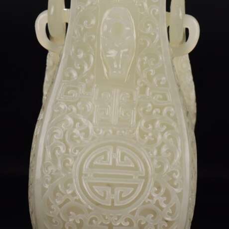 Qing Dynasty Hetian white jade carving lotus pattern hanging bottle - фото 6