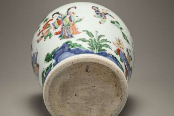 China 17th Century Colored Painting Character painting jar - Foto 2