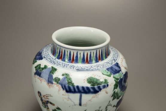 China 17th Century Colored Painting Character painting jar - Foto 9