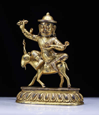 16th century Tibetan Buddhist copper gilt riding a sheep Buddha statue - Foto 5