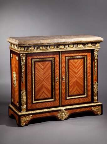 Kabinettschrank im Stil Louis XV., - фото 1
