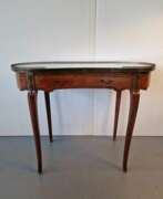 Aperçu. Table de dame 