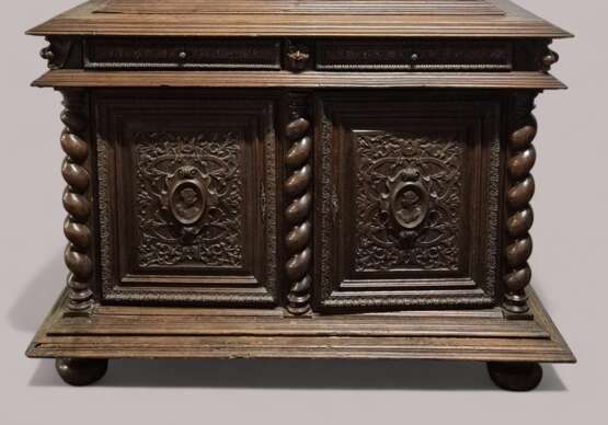 French Renaissance Revival Carved Oak Buffet &agrave; Deux Corps 19 Century Wood 19th century - photo 13