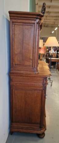 Magnifique vitrine en chêne. Magnifiques sculptures verre taillé chêne. France. Années 1920. Dimensions : hauteur 225 cm longueur 145 cm profondeur 62 cm. Oak Early 20th century - Foto 4 Magnifique vitrine en chêne. Magnifiques sculptures verre taillé chêne. France. Années 1920. Dimensions : hauteur 225 cm longueur 145 cm profondeur 62 cm. Oak Early 20th century - Foto 4