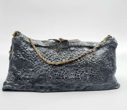 Lady in black Высокотемпературная керамика Ручная работа Классика в модерне Россия 2024 г. - фото 2