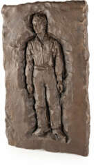 Stephan Balkenhol. Relief Mann aus: Schmerztransformationen