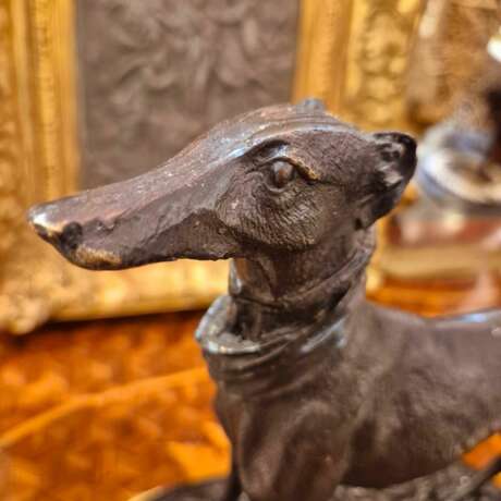 19th Century Statue of a Greyhound in Bronze in the Style of Pierre-Jules M&ecirc;ne Bronce 19th century - photo 13