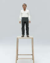 Stephan Balkenhol. Mann mit schwarzer Hose auf SockelStephan Balkenhol. Man with black trousers on a plinth