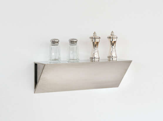Haim Steinbach. Untitled (Halco and Tour d'Argent Salt and Pepper Shakres). - фото 1