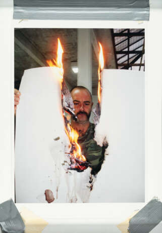 Douglas Gordon. I am also...Glasgow, rainy day - photo 1