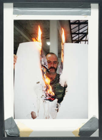 Douglas Gordon. I am also...Glasgow, rainy day - photo 3