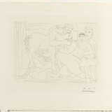Pablo Picasso. Sculpteur et son modèle avec un groupe sculpté représentant un centaure embrassant une femme - фото 2