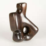 Karl Hartung. Sitzende Figur - Foto 2