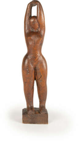 Louise Stomps. Small standing woman - photo 1