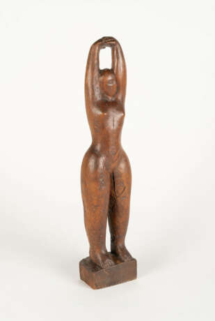 Louise Stomps. Small standing woman - photo 2