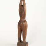 Louise Stomps. Small standing woman - photo 5