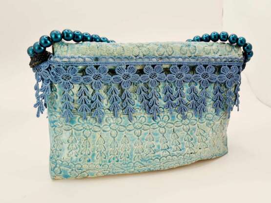 Декоративная интерьерная сумочка Кружево Керамика Ручная работа декоративный Декоратиивно-прикладное искусство 2025 г. - фото 4 Декоративная интерьерная сумочка Кружево Керамика Ручная работа декоративный Декоратиивно-прикладное искусство 2025 г. - фото 4
