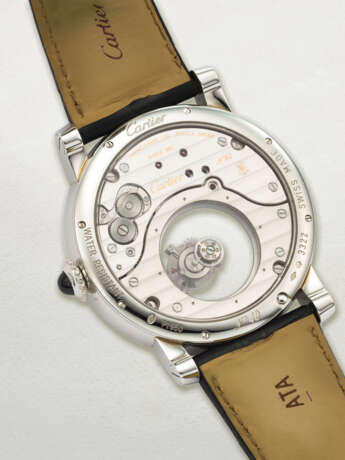 CARTIER, PLATINUM FLYING MYSTERY DOUBLE TOURBILLON 'ROTONDE DE CARTIER' WRISTWATCH, REF. W1556210 - фото 3 CARTIER, PLATINUM FLYING MYSTERY DOUBLE TOURBILLON 'ROTONDE DE CARTIER' WRISTWATCH, REF. W1556210 - фото 3