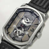 CHOPARD, TITANIUM TOURBILLON 'L.U.C. ENGINE ONE' WITH POWER RESERVE OPENWORK DIAL, REF. 168526-3001 - Foto 2