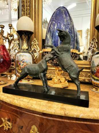 Dynamic Animal Sculpture of Goats in Bronze 20th Century Бронза Empire 20th century г. - фото 5
