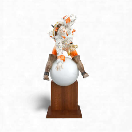 Meissen figurine of Baron Münchhausen riding a cannonball - photo 1