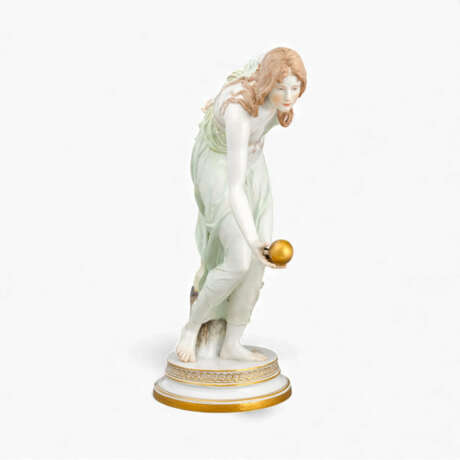 Meissen, ''Kugelspielerin'', design by Walter Schott, 1897 - photo 5