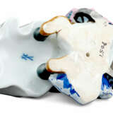 Meissen girl with doll's pram - photo 4