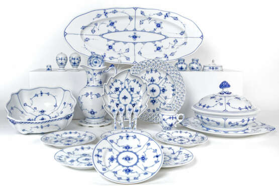 Royal Copenhagen service pieces Musselmalet - photo 4 Royal Copenhagen service pieces Musselmalet - photo 4