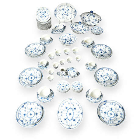 Royal Copenhagen Speise- und Kaffeeservice Musselmalet - Foto 1 Royal Copenhagen Speise- und Kaffeeservice Musselmalet - Foto 1