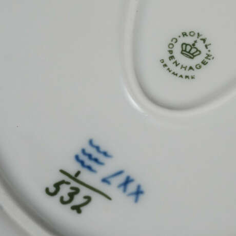 Royal Copenhagen Speise- und Kaffeeservice Musselmalet - Foto 6 Royal Copenhagen Speise- und Kaffeeservice Musselmalet - Foto 6